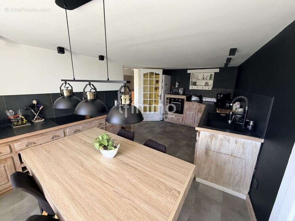 Vente maison  Les Etangs 57530 surface de 187m² - photo 3