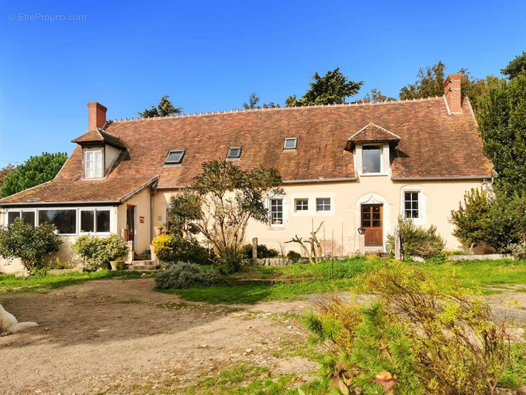 Maison à FAVERDINES