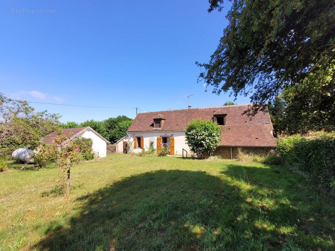 Maison à LONGNY-AU-PERCHE