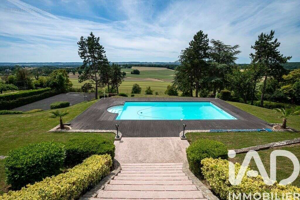 Photo 6 - Maison à LE MONT-SAINT-ADRIEN