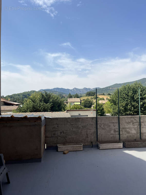 Maison de caractère avec gîte indépendant, atelier et grande terrasse   Hyper-centre de Bourdeaux - photo 8