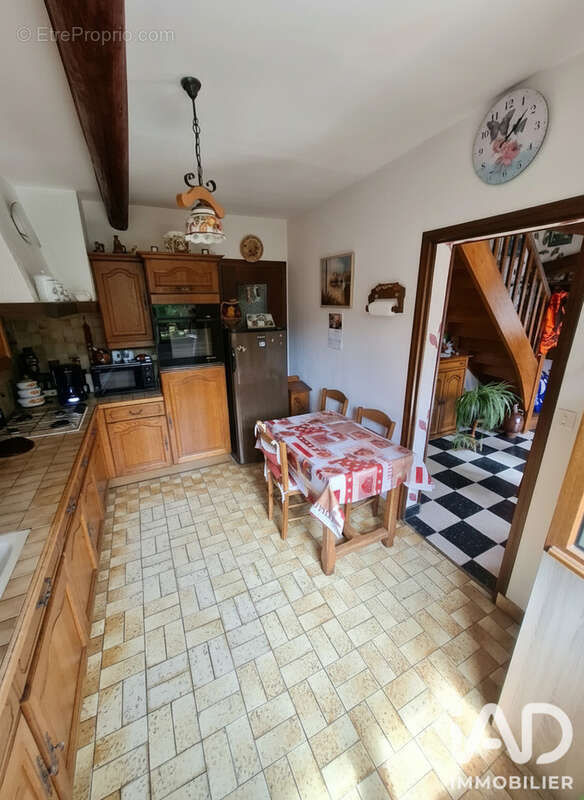 Maison 106 m² à Pende  - photo 3