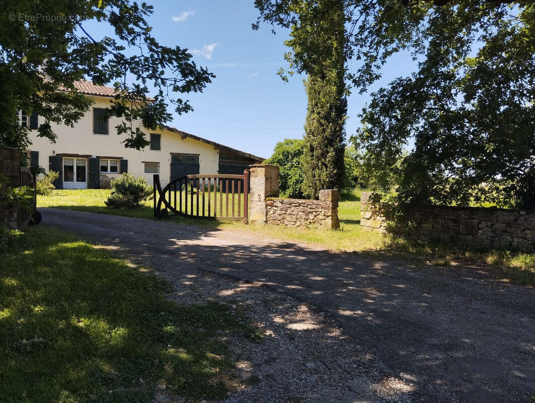 Maison à MONTRICOUX