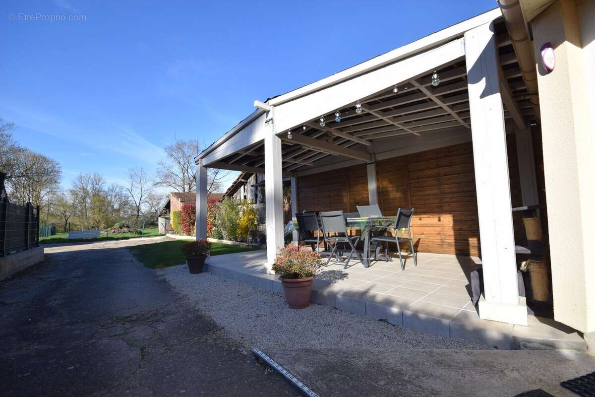 Maison à FRONTENARD