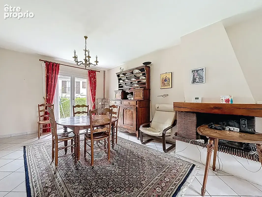 Maison 7 pièces 140 m² à vendre à Elancourt (78990) - photo 2