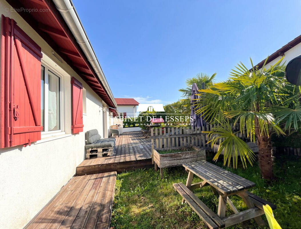 Maison à BASSUSSARRY