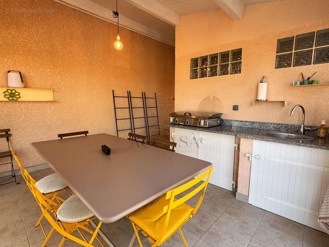 Maison individuelle 3 chambres - dépendance et double garage-  à Poghjala, commune de Figari - photo 21