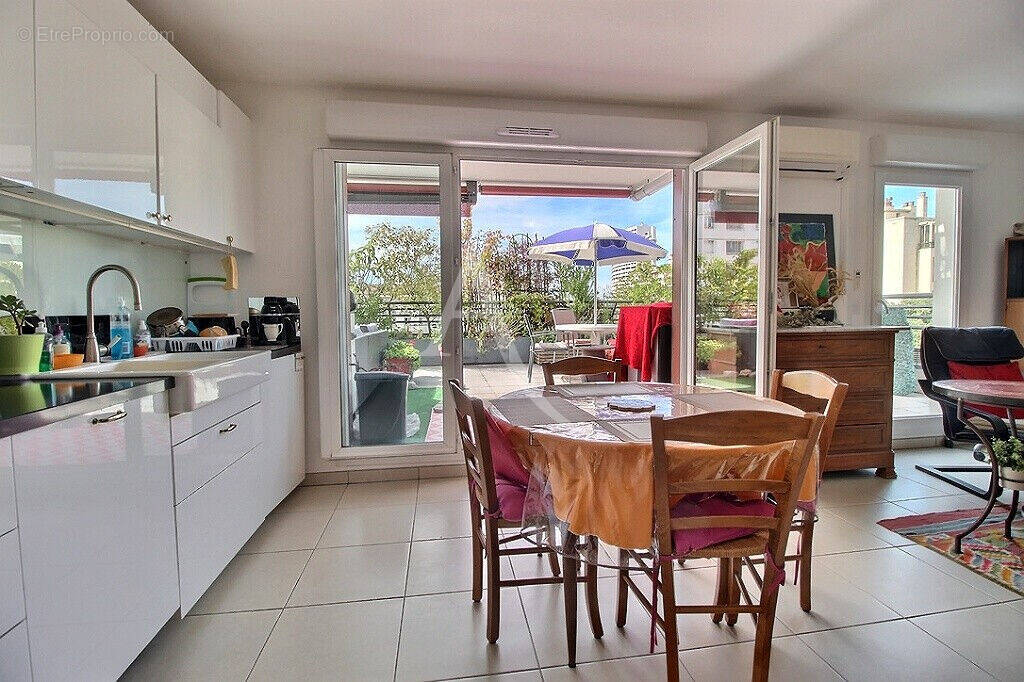 Appartement à MARSEILLE-9E