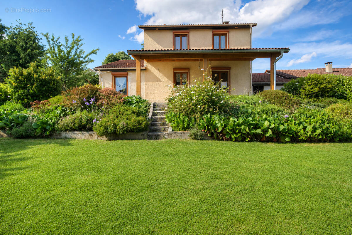 Maison à MEXIMIEUX