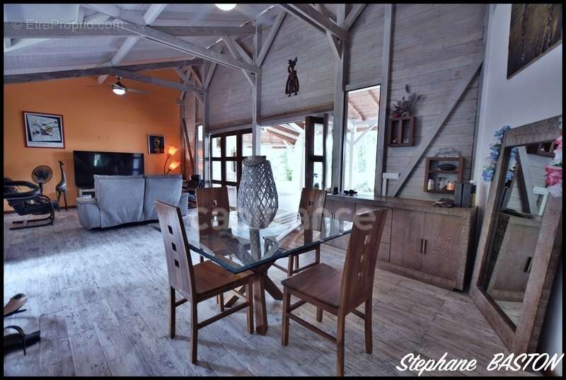 Maison à LES TROIS-ILETS