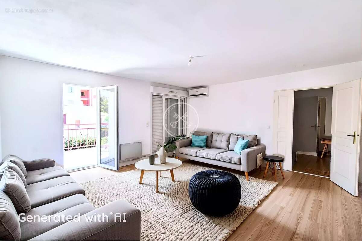 Appartement à FREJUS