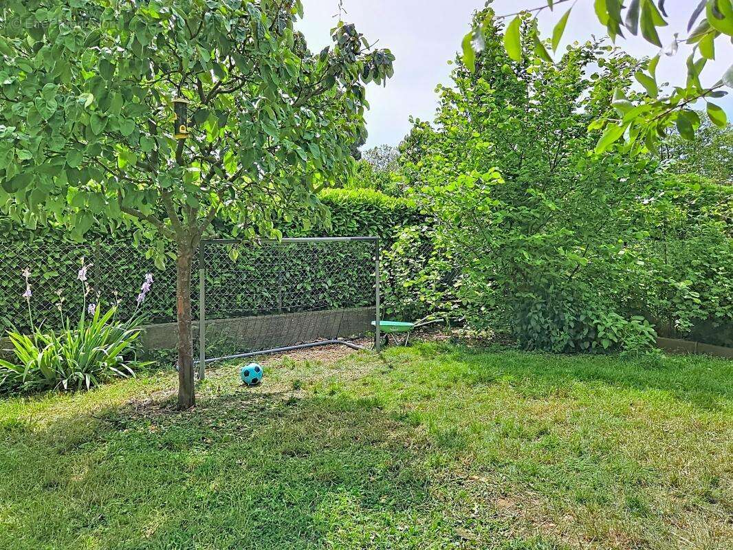 Maison - 4 Chambres - Jardin - Terrasse - Garage - Proche commodités - photo 25