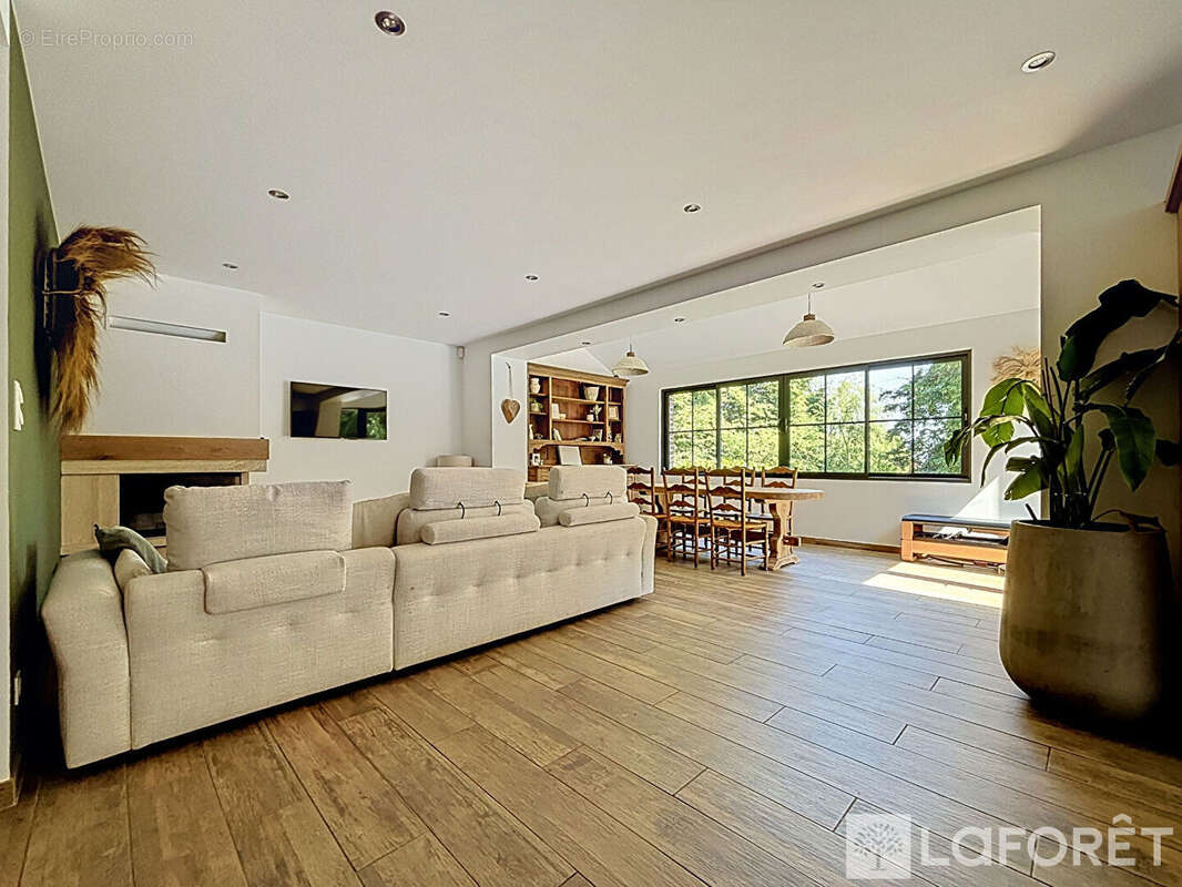 Maison 129 m² à Godewaersvelde  - photo 3