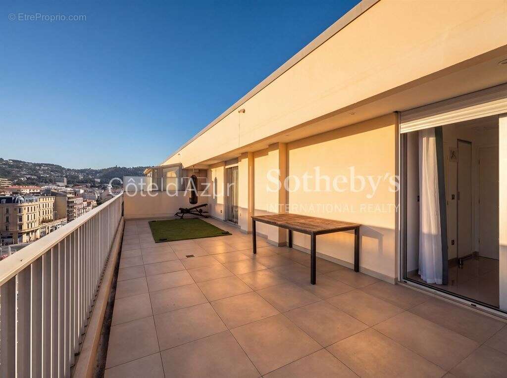 Appartement à CANNES