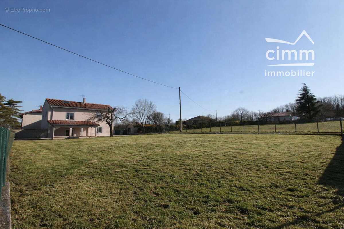 Maison à SAINT-CLAIR-SUR-GALAURE