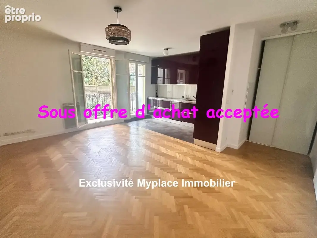Appartement à BUC