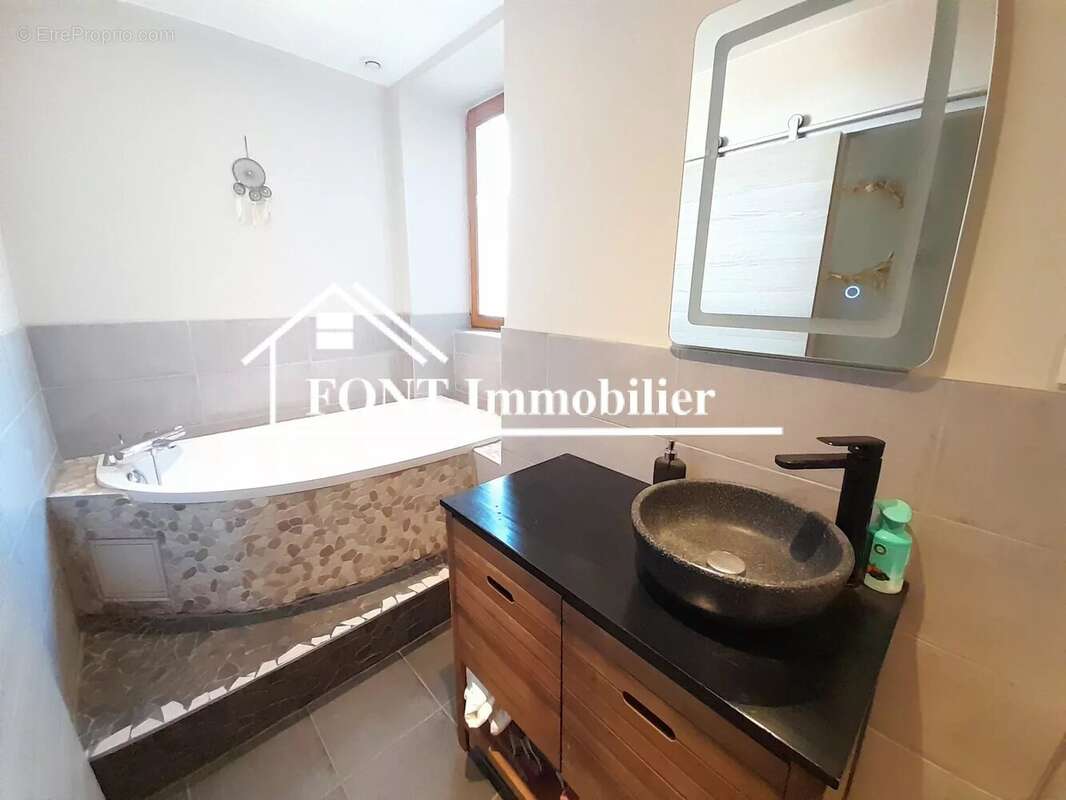 Maison à SAINT-PAUL-EN-JAREZ