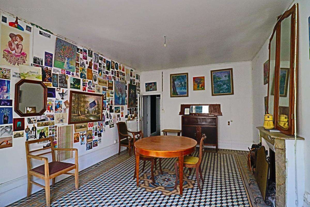 Maison à SAINT-SATUR