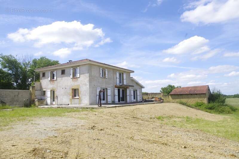 PEYRUSSE VIEILLE, secteur vallonné, belle propriété  de 227 m² avec vue panoramique et environnement privilégié - photo 22