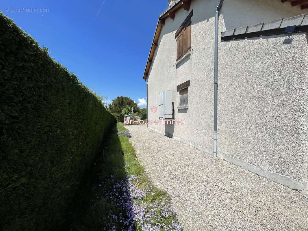 Maison à SAINT-AGREVE
