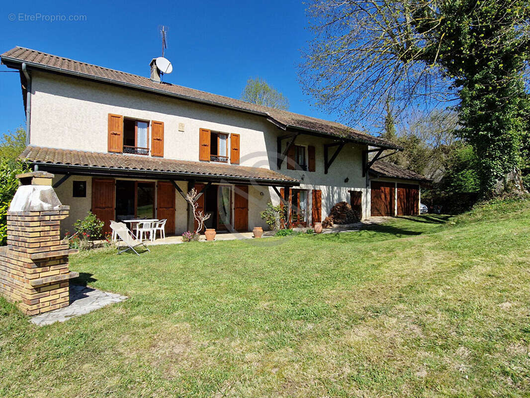 Maison dauphinoise - 3 chambres + double garage - photo 4
