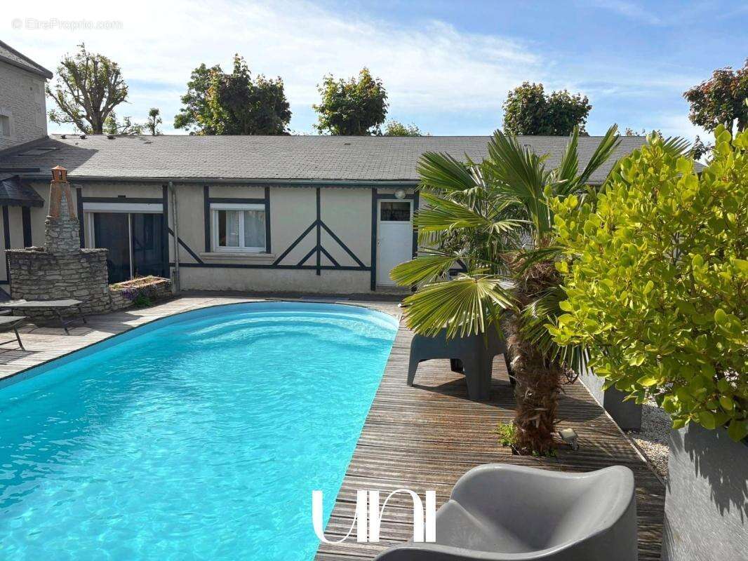 Maison à CORMELLES-LE-ROYAL