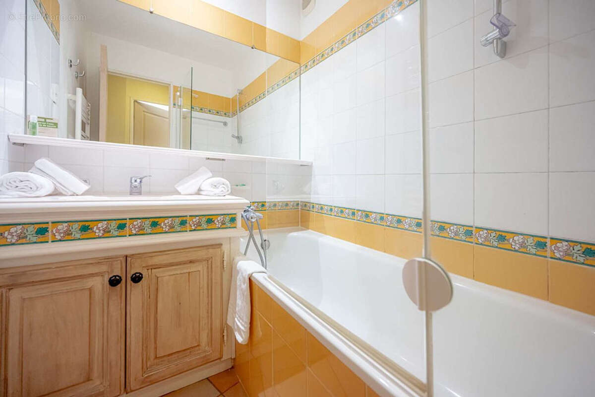 Appartement à GRIMAUD