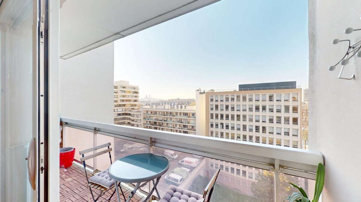 Appartement à PARIS-19E