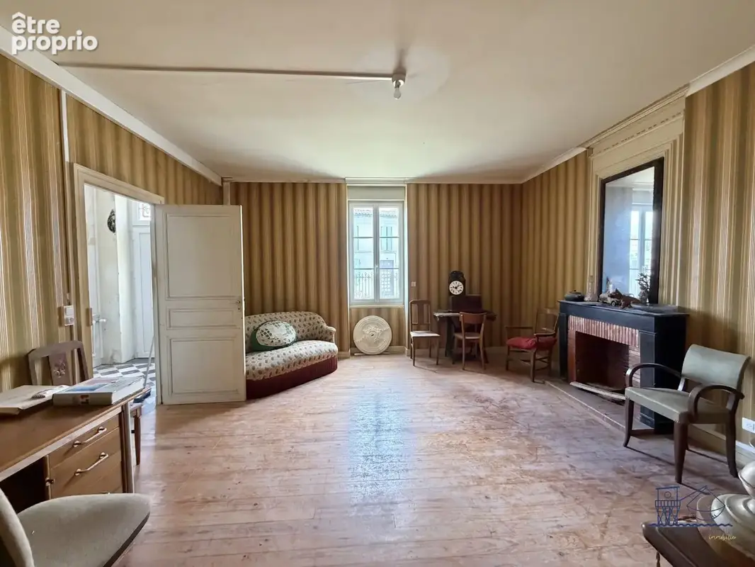 Maison 5 pièces 160 m² à vendre à Brie-Sous-Mortagne (17120) - photo 5