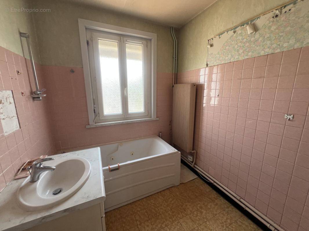 Maison 104 m² à Vitry-En-Artois  - photo 1