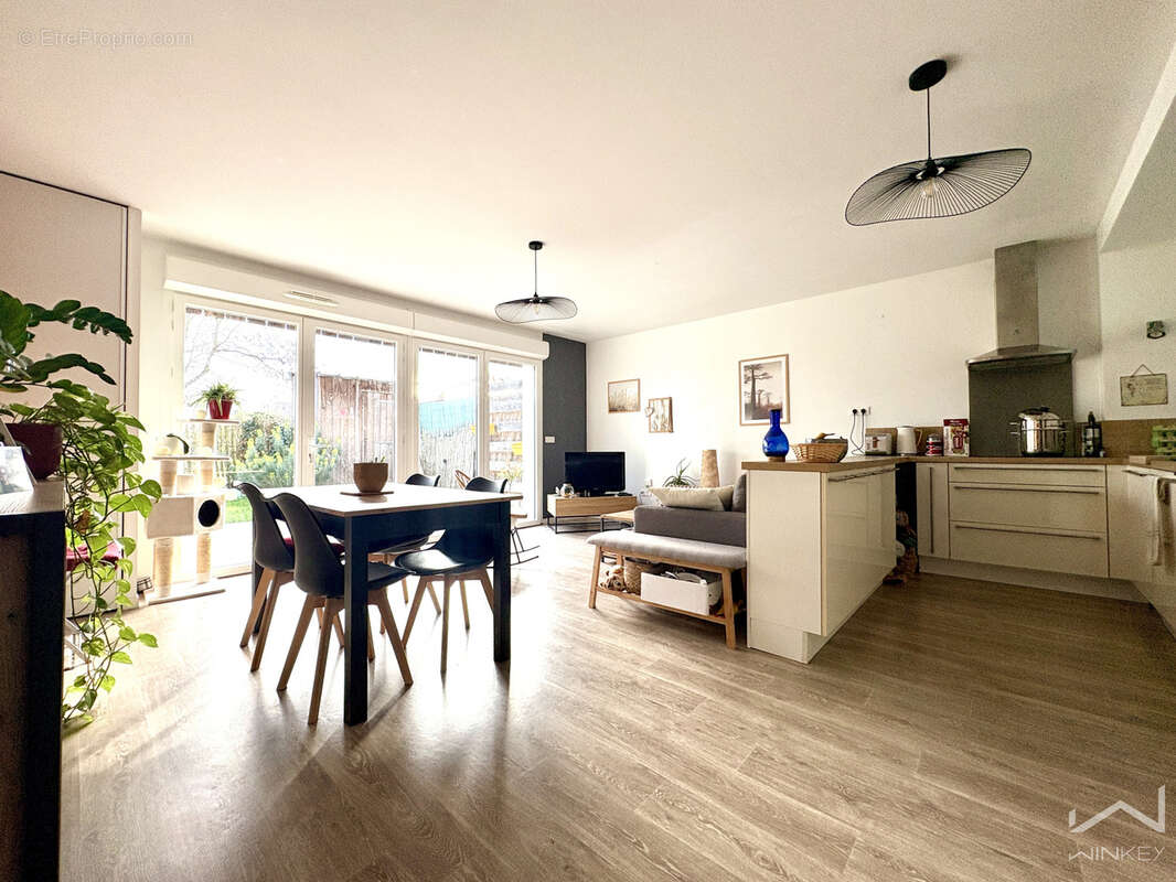 Appartement à SAINT-JACQUES-DE-LA-LANDE