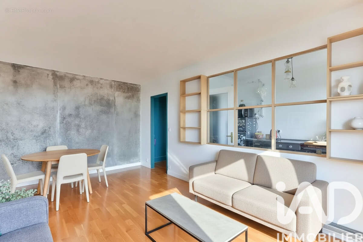 Photo 2 - Appartement à SAINT-DENIS