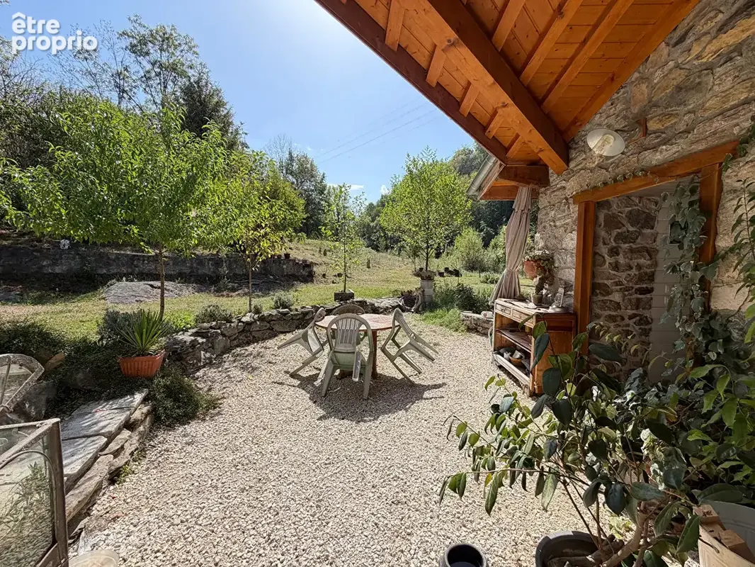 Ancien moulin réhabilité en habitation - photo 7