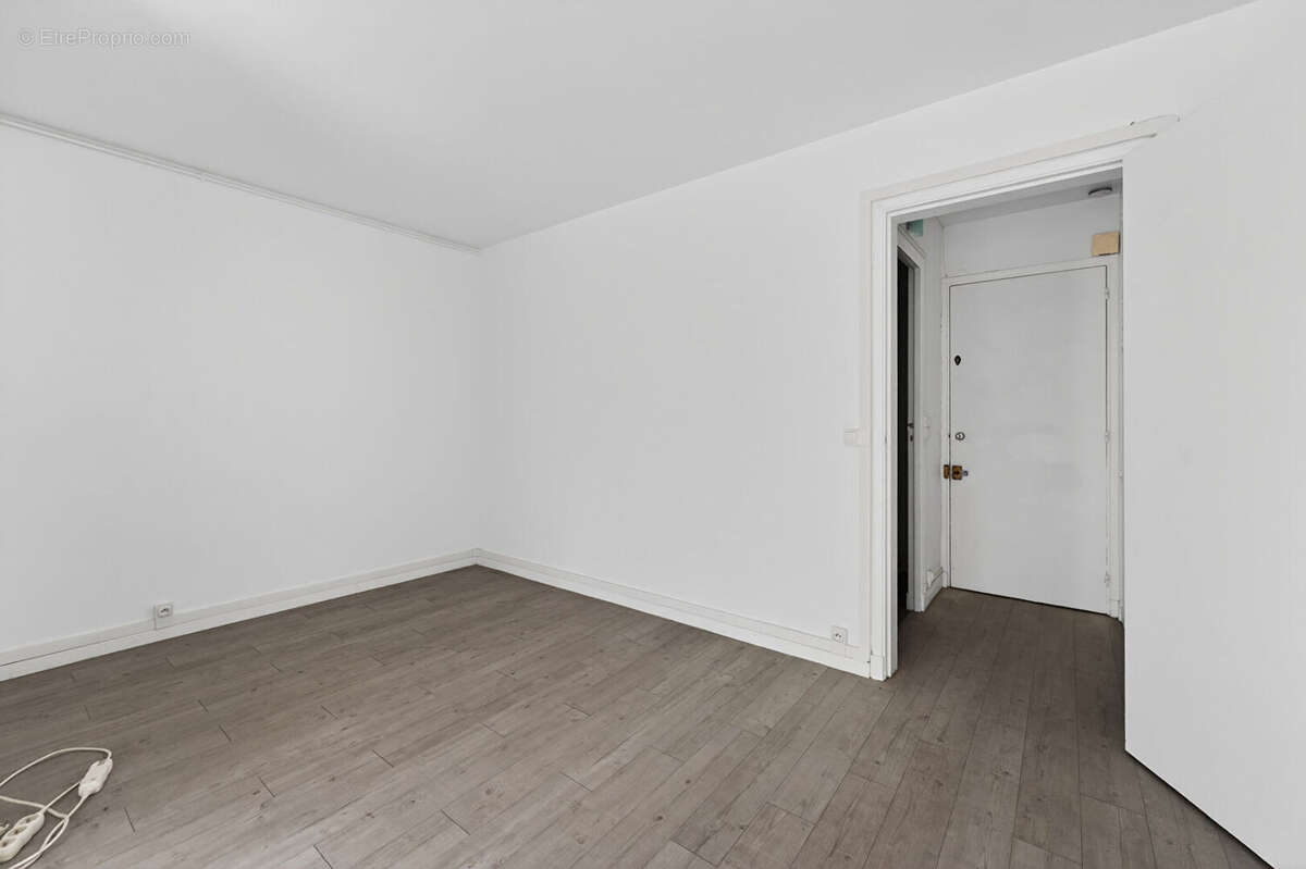 Appartement à PARIS-15E