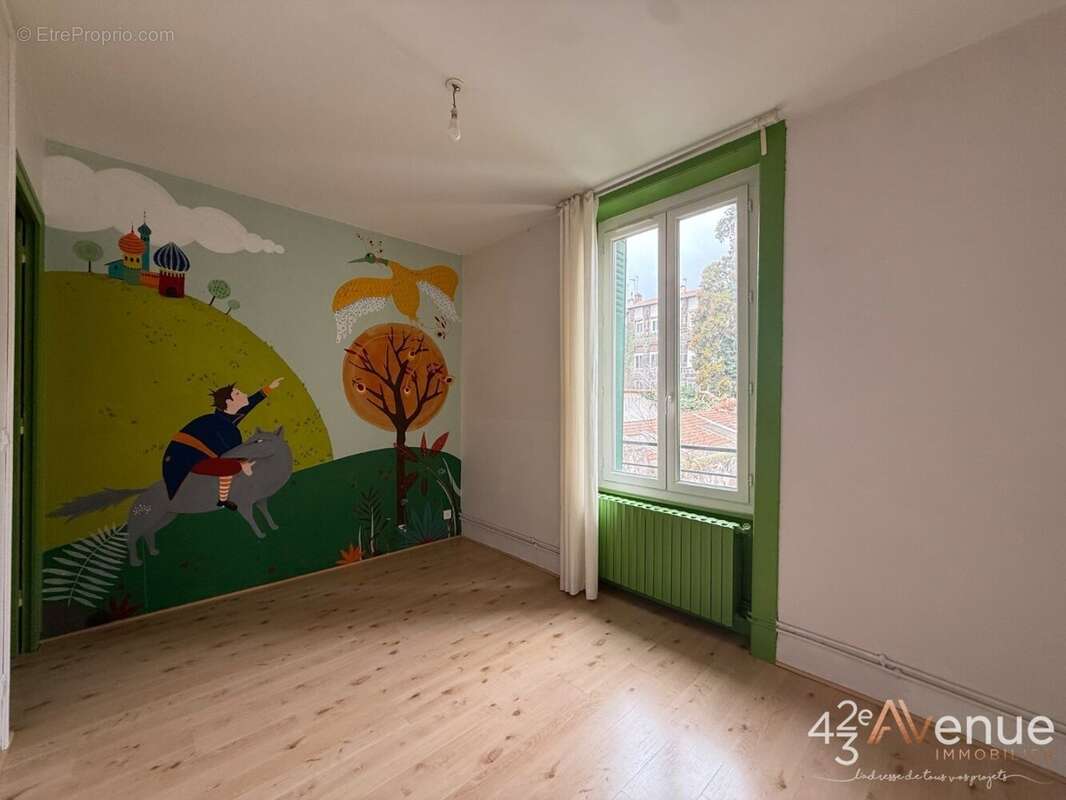 Appartement à SAINT-ETIENNE