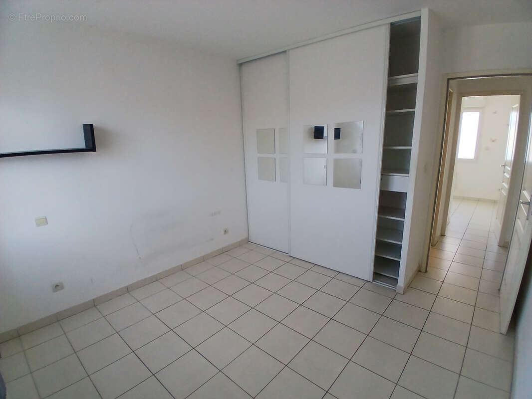 Maison à SAINT-HILAIRE-DE-BRETHMAS