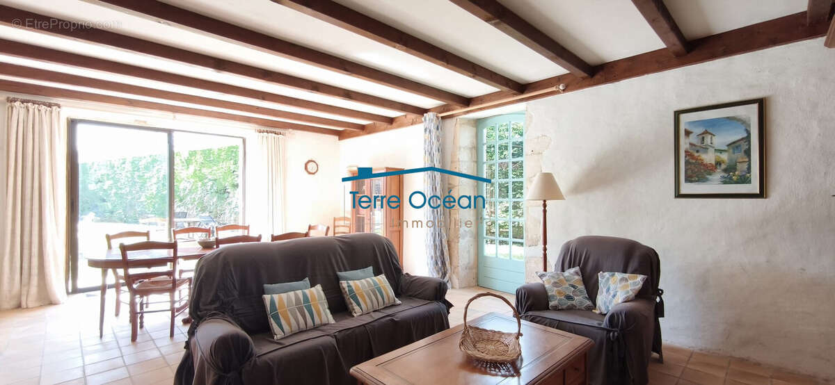 Maison à CORME-ECLUSE