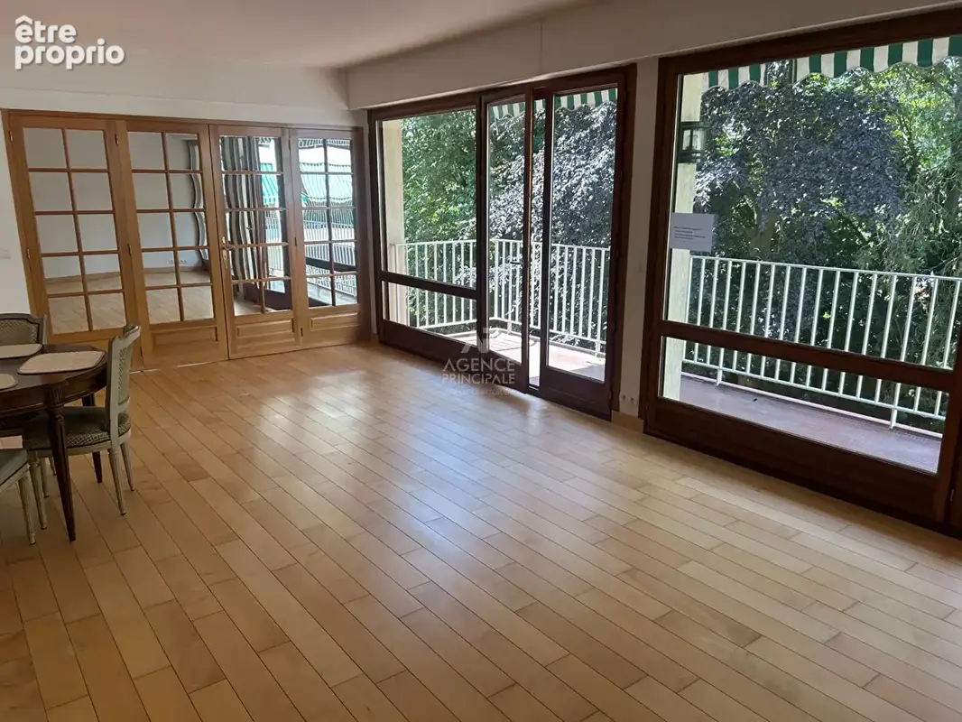 Appartement à MAISONS-LAFFITTE