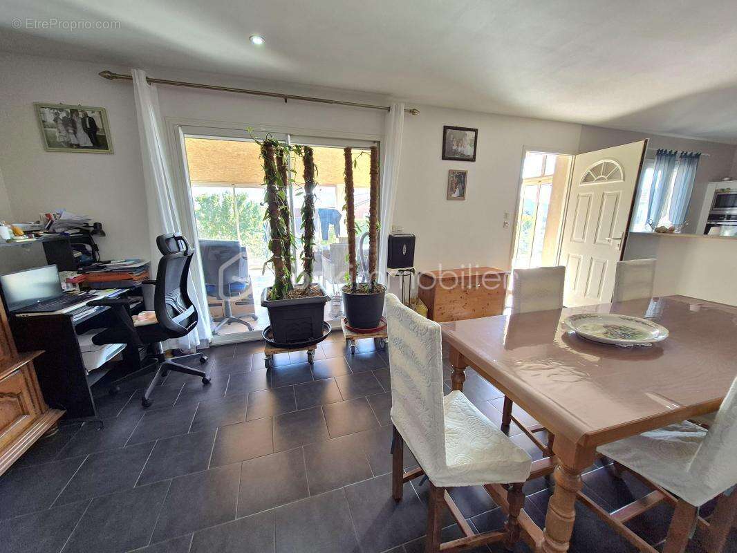 Maison à SAINT-SERNIN