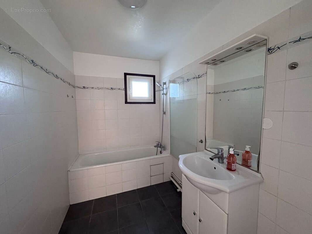 Appartement à CHAVILLE