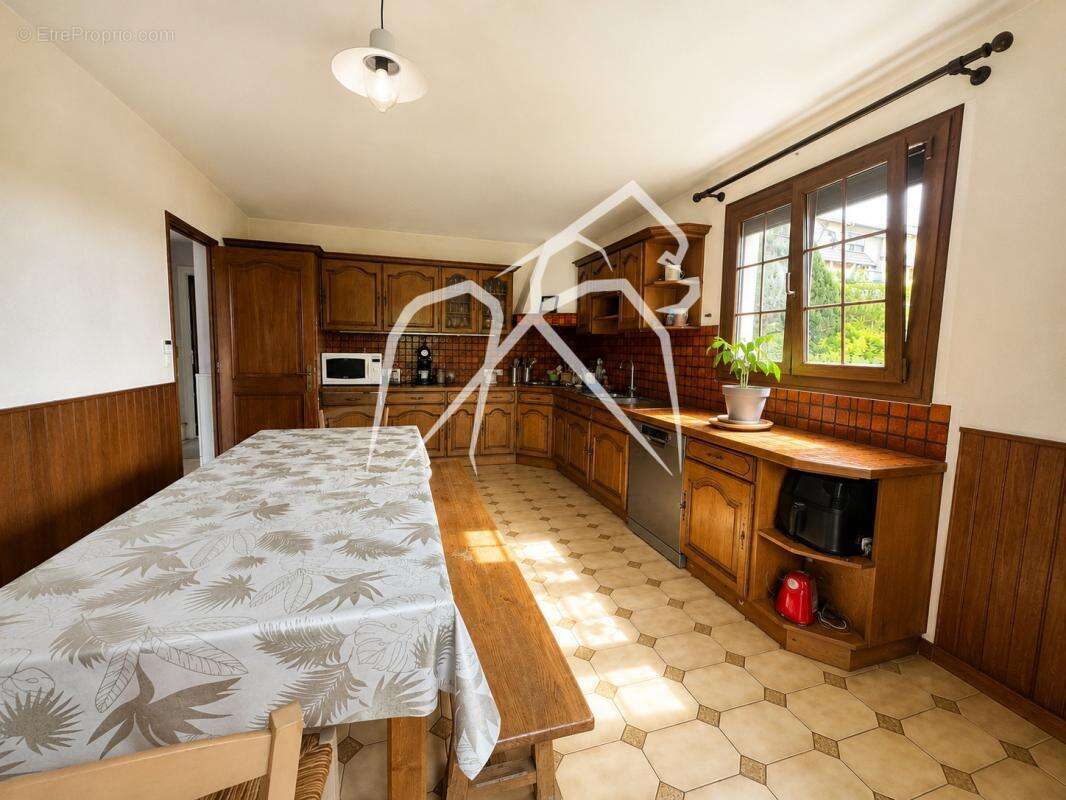 Belle maison familiale  RY (76116) à quelques minutes de Saint-Jacques-sur-Darnétal - photo 4