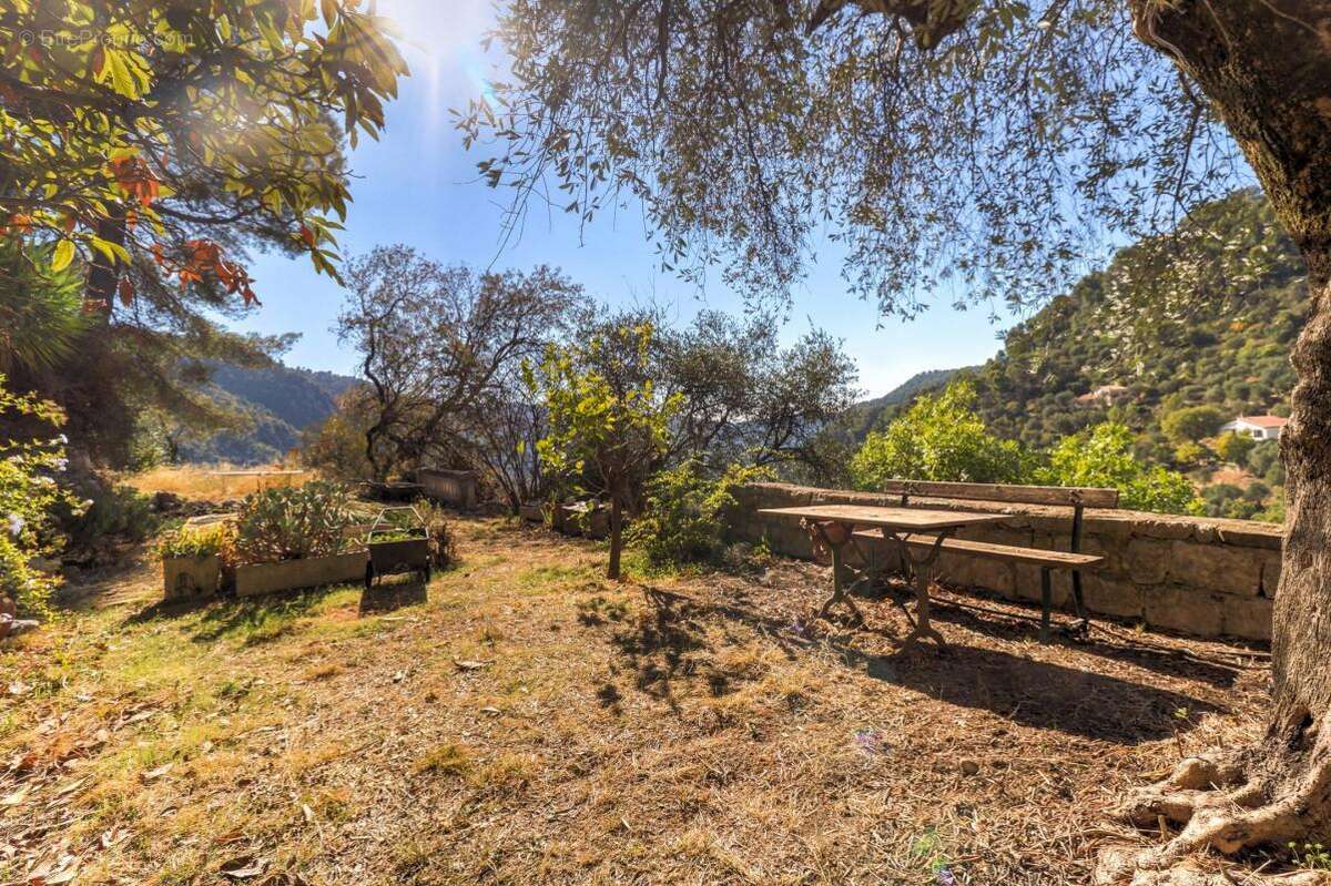 Appartement à PEILLON