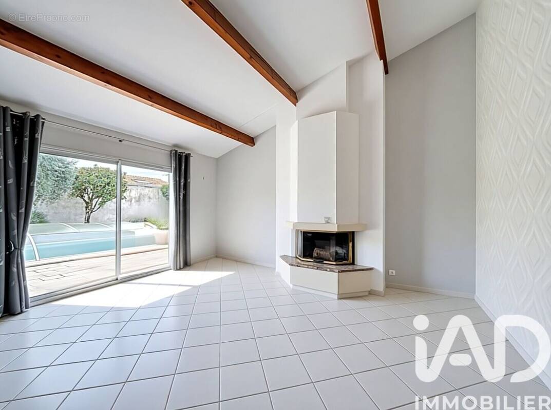 Photo 1 - Maison à SAINT-SAUVEUR-D'AUNIS