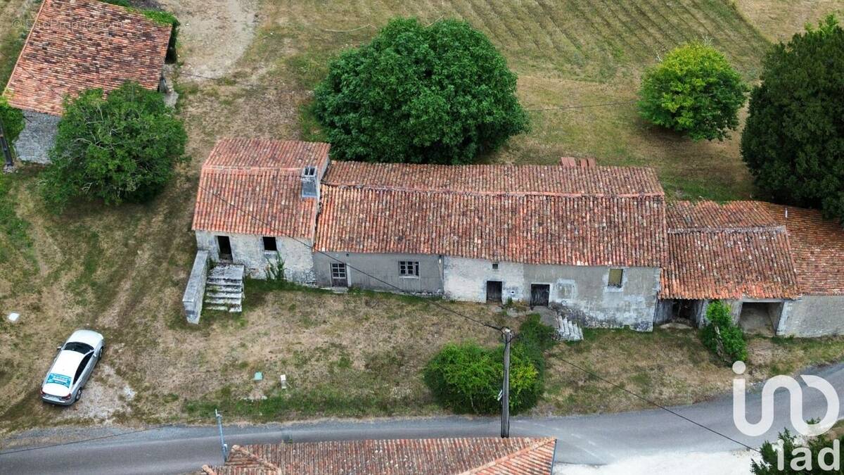 Photo 1 - Maison à CHADURIE