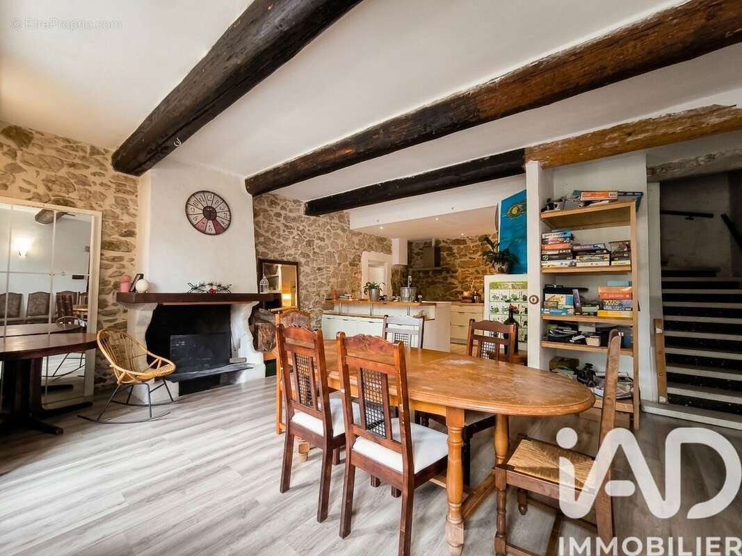 Maison 242 m² à Fontjoncouse  - photo 2