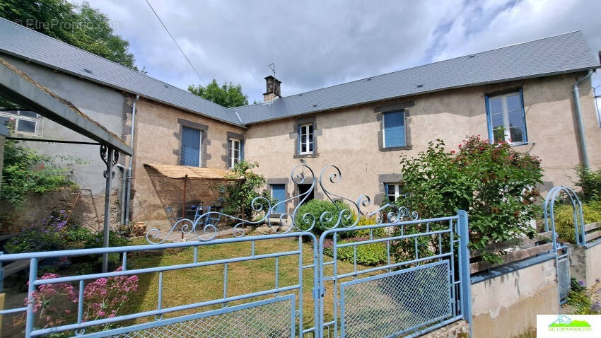 Maison à VITRAC