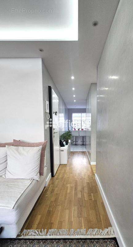 Appartement à FRESNES