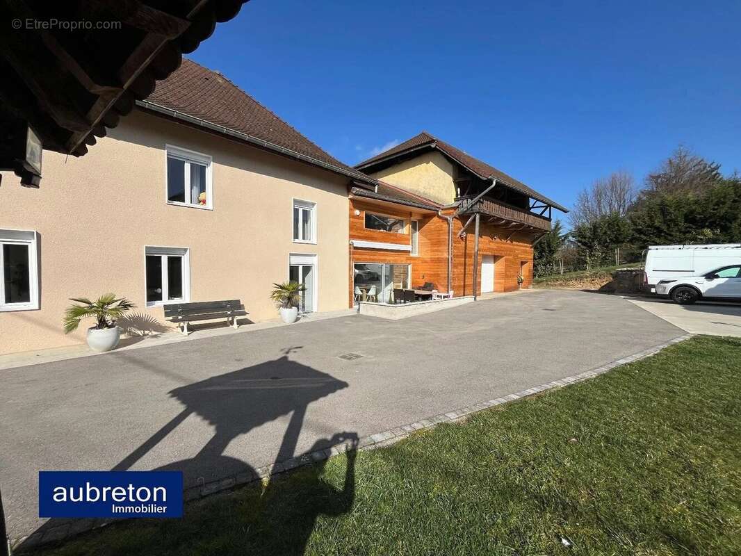 Maison à IZEAUX