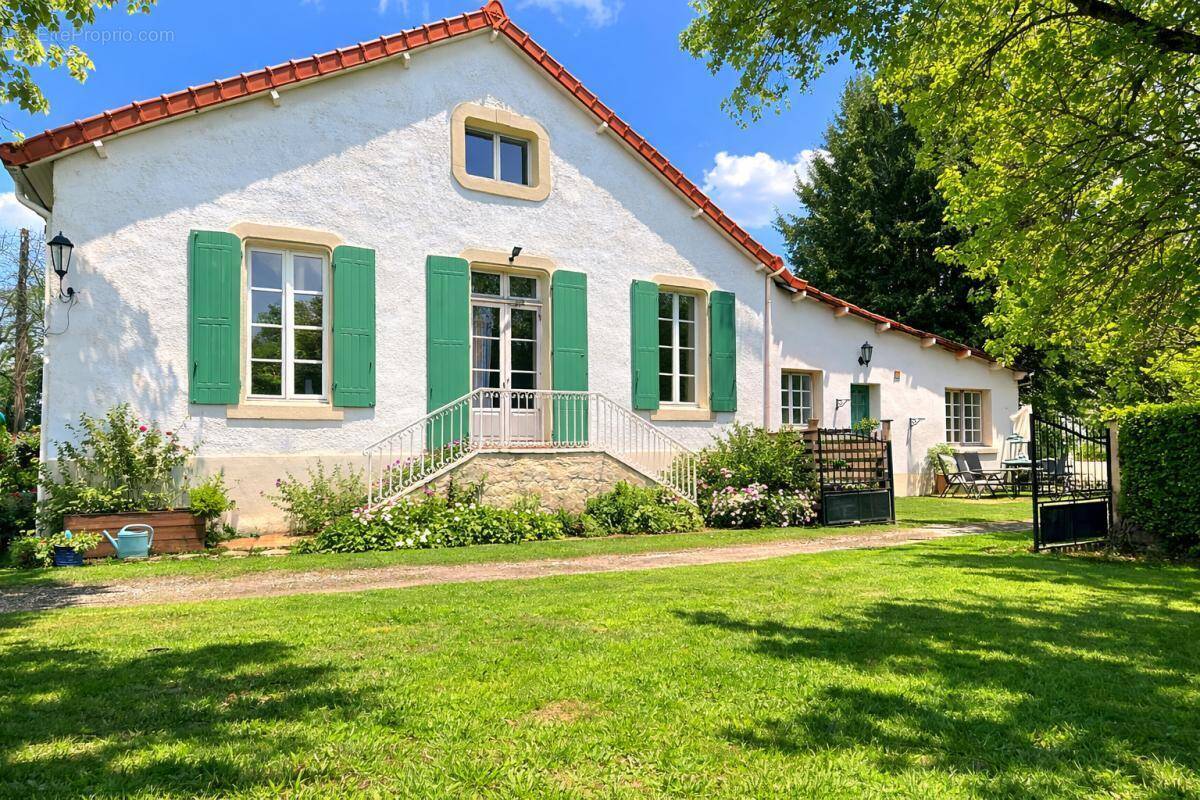 Maison à LE VERT