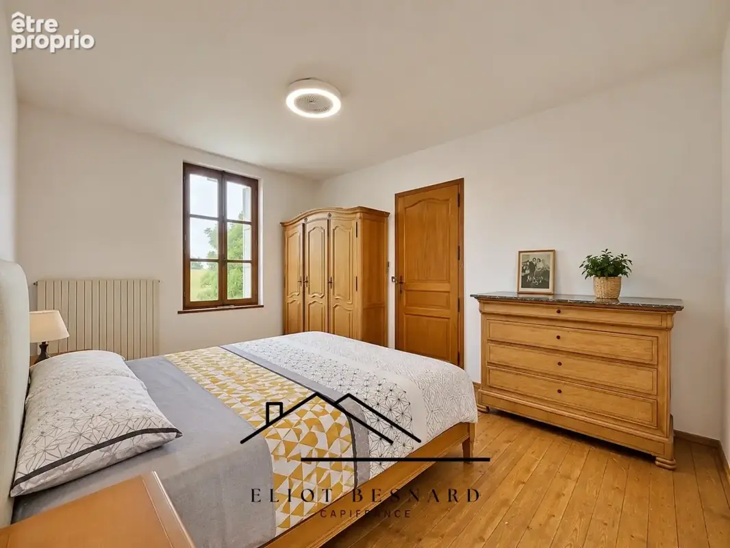 Maison de maître à rénover, 4 hectares, 1 dépendance, bordure de rivière - photo 7